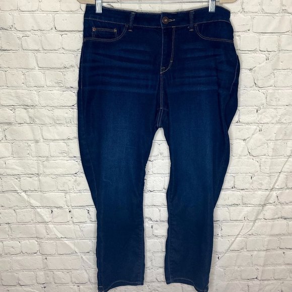 Jordache cropped blue skinny jeans - Picture 1 of 3
